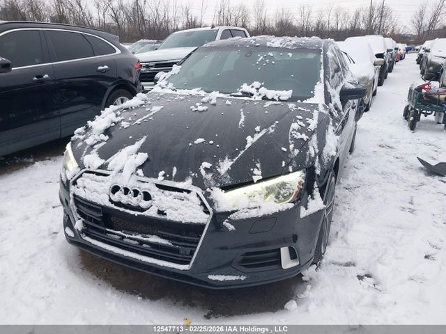 12547713 :رقم المزاد ، WAUE8GFF2J1071602 vin ، 2018 Audi A3 2.0t Progressiv مزاد بيع