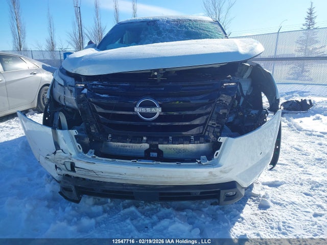 5N1DR3CE5RC225649 Nissan Pathfinder Sl