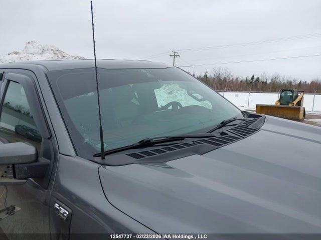 12547737 :رقم المزاد ، 1FTFW1E89NFA54933 vin ، 2022 Ford F-150 Lariat مزاد بيع