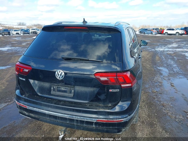 3VV4B7AX3MM086425 Volkswagen Tiguan Sel Premium R-line