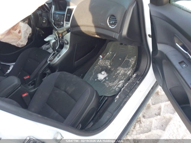 1G1PC5SB8E7176416 Chevrolet CRUZE LT