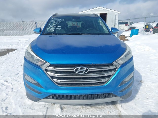 KM8J3CA26HU411674 Hyundai TUCSON SE