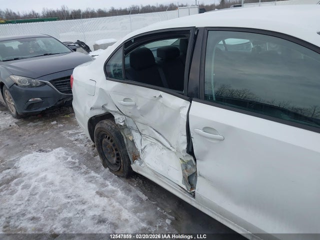 3VW2K7AJ5EM408854 Volkswagen Jetta 2.0l Trendline+