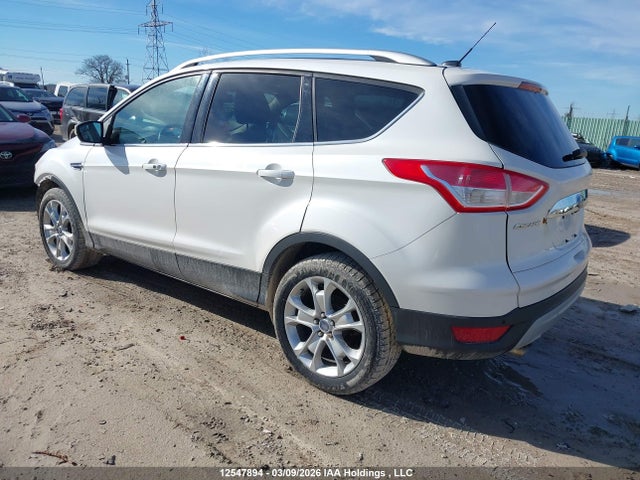 12547894 :رقم المزاد ، 1FMCU9J96GUA23882 vin ، 2016 Ford Escape مزاد بيع