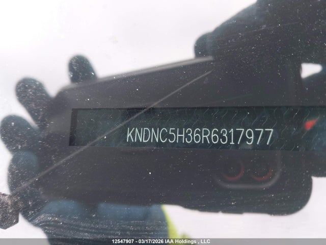 KNDNC5H36R6317977 KIA Carnival Ex