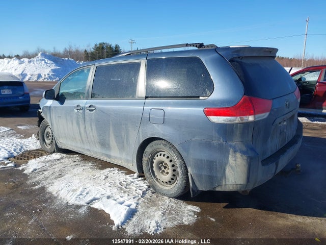 5TDKK3DC9ES418778 Toyota Sienna Le V6