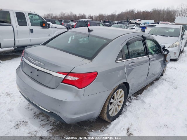 Продажа на аукционе авто 2014 Chrysler 200 Touring, vin: 1C3CCBBG3EN202162, номер лота: 12548005