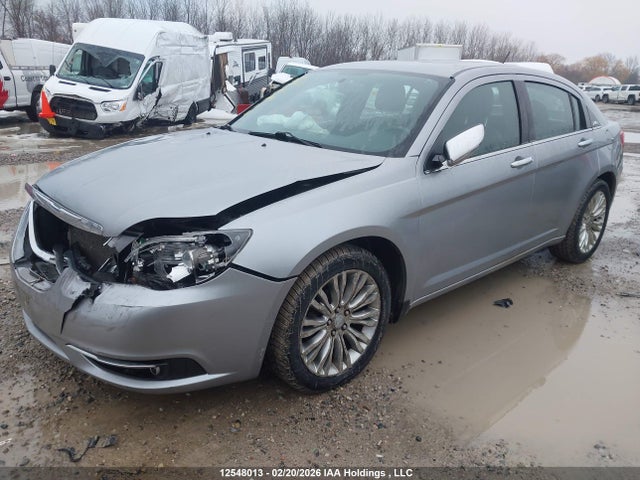 1C3CCBCGXEN194480 Chrysler 200 Limited