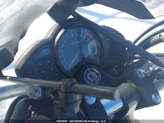 JS1VP55B9E2100077 Suzuki SV650