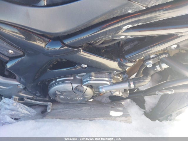 JS1VP55B9E2100077 Suzuki SV650