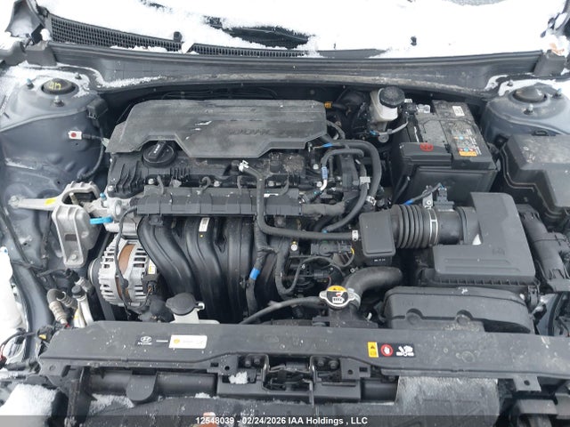 KMHLM4DGXSU874766 Hyundai Elantra Preferred With Tech Package