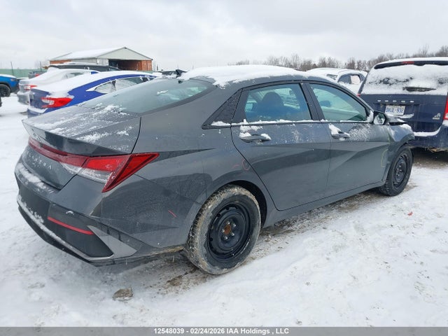 KMHLM4DGXSU874766 Hyundai Elantra Preferred With Tech Package