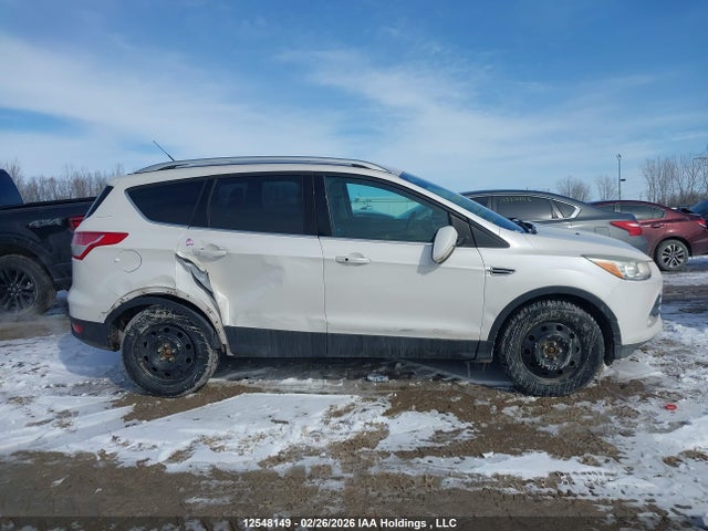 1FMCU9J9XEUA79756 Ford Escape Titanium