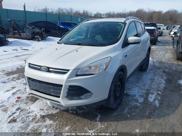 1FMCU9J9XEUA79756 Ford Escape Titanium