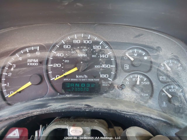 12548156 :رقم المزاد ، 1GTEC14V3YE321425 vin ، 2000 Gmc New Sierra C1500 مزاد بيع