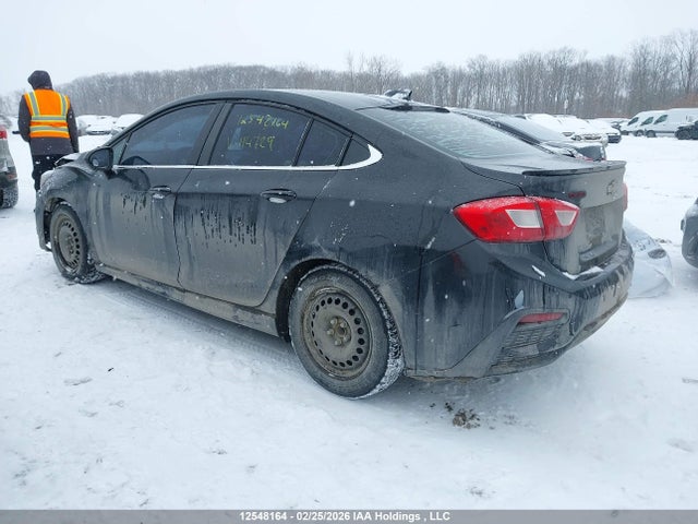1G1BE5SM5J7114729 Chevrolet Cruze
