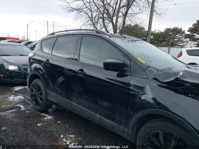 1FMCU9GD4JUA59038 Ford ESCAPE SE