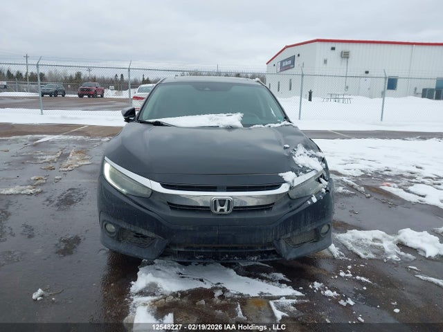 2HGFC1F9XGH115158 Honda Civic Touring