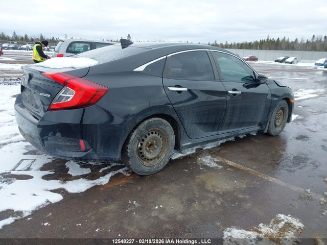 2HGFC1F9XGH115158 Honda Civic Touring