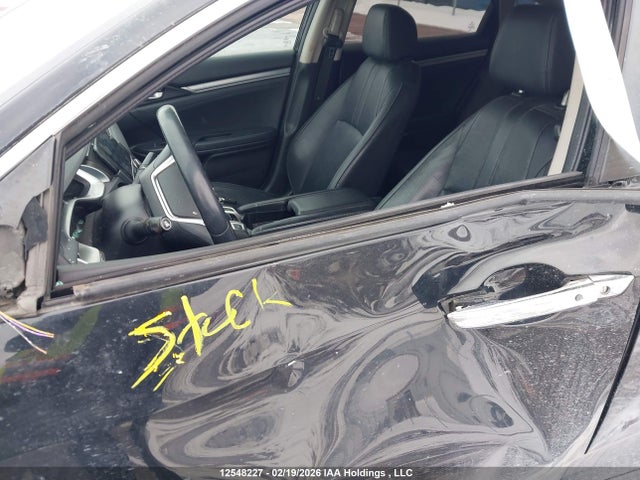 2HGFC1F9XGH115158 Honda Civic Touring