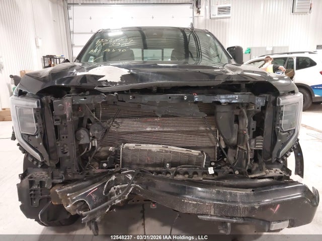 3GTUUCE80RG115390 GMC Sierra K1500 Elevation
