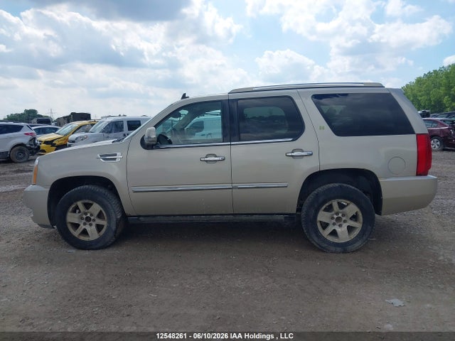 2013 Cadillac Escalade Hybrid მანქანა იყიდება აუქციონზე, vin: 1GYS4FEJ8DR284037, აუქციონის ნომერი: 12548261