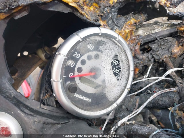 12548282 :رقم المزاد ، 2BPS286104V000102 vin ، 2004 Skidoo Skidoo. مزاد بيع