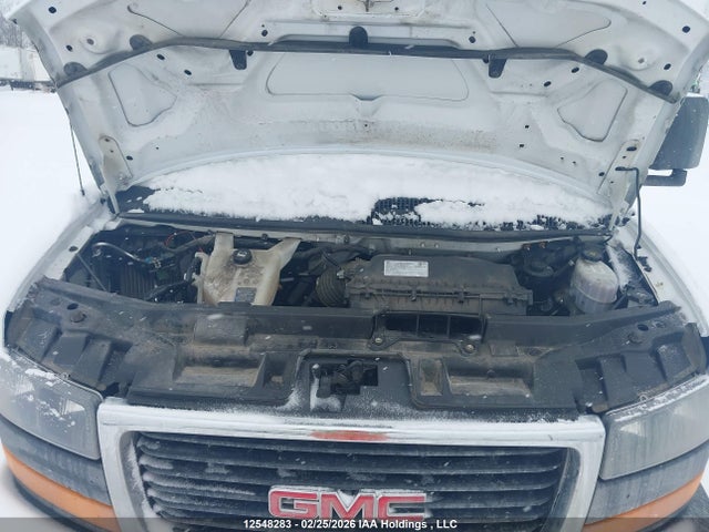 1GD07SF7XM1192289 GMC Savana Cutaway Work Van