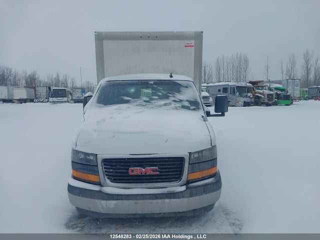 1GD07SF7XM1192289 GMC Savana Cutaway Work Van