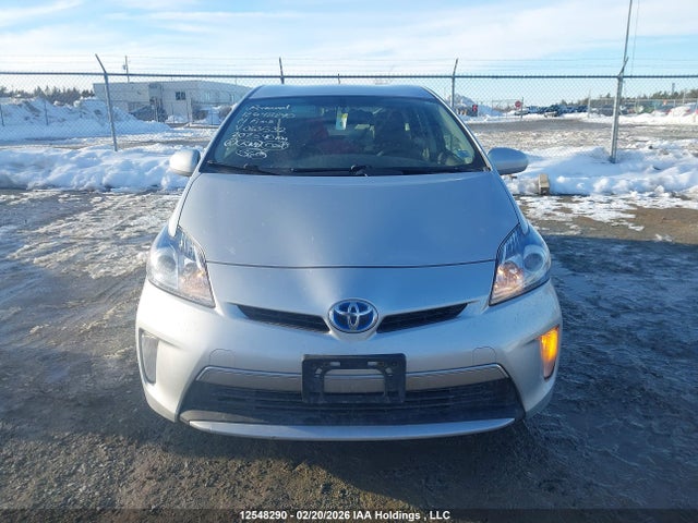 2014 Toyota Prius Plug-in მანქანა იყიდება აუქციონზე, vin: JTDKN3DP4E3063532, აუქციონის ნომერი: 12548290