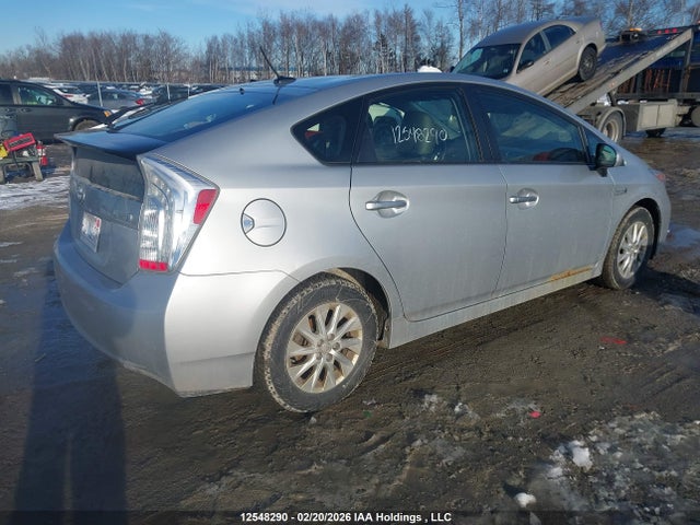 2014 Toyota Prius Plug-in მანქანა იყიდება აუქციონზე, vin: JTDKN3DP4E3063532, აუქციონის ნომერი: 12548290