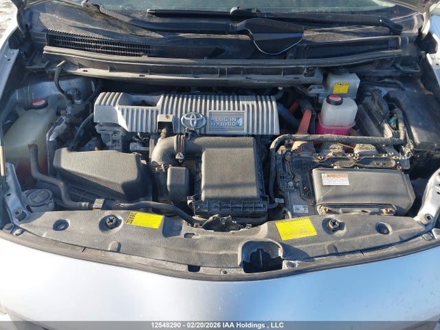 2014 Toyota Prius Plug-in მანქანა იყიდება აუქციონზე, vin: JTDKN3DP4E3063532, აუქციონის ნომერი: 12548290