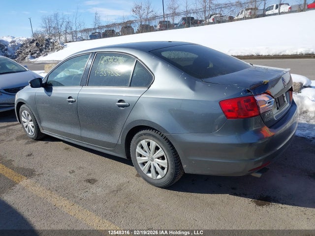 3VW2K7AJ9EM354880 Volkswagen Jetta
