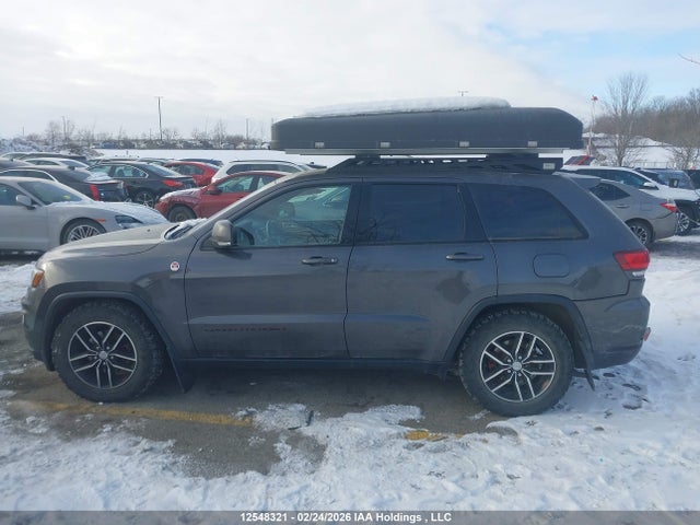 1C4RJFLG7JC216041 Jeep Grand Cherokee Trailhawk