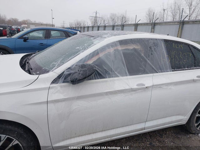 3VWSM7BU5NM032305 Volkswagen Jetta