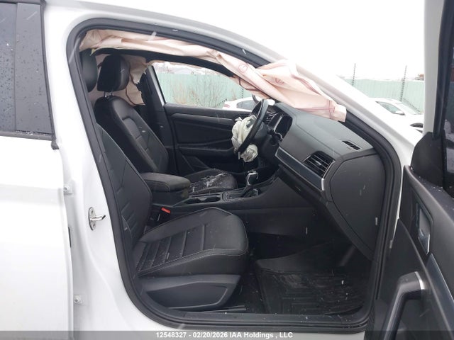 3VWSM7BU5NM032305 Volkswagen Jetta
