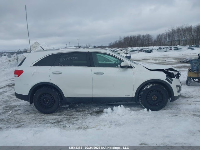5XYPGDA31GG105239 KIA Sorento Lx/l