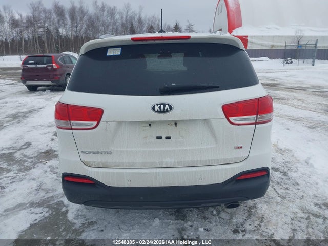 5XYPGDA31GG105239 KIA Sorento Lx/l