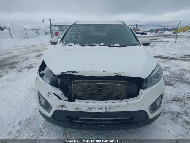 5XYPGDA31GG105239 KIA Sorento Lx/l
