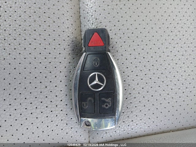 2013 Mercedes-benz C 300 4matic მანქანა იყიდება აუქციონზე, vin: WDDGF8AB1DA842170, აუქციონის ნომერი: 12548429