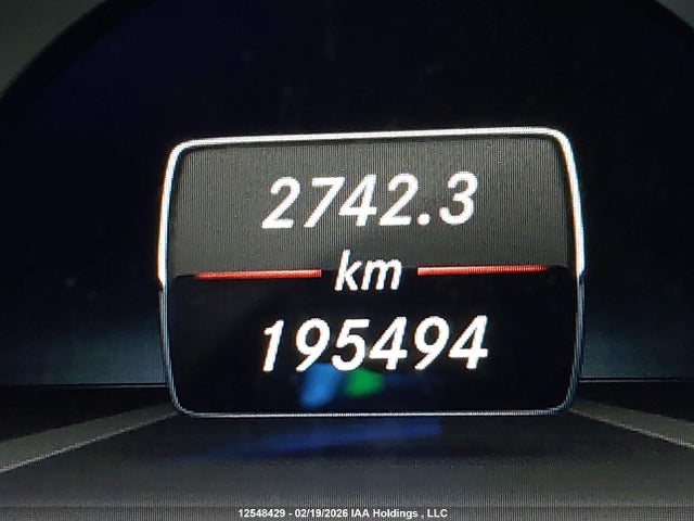 2013 Mercedes-benz C 300 4matic მანქანა იყიდება აუქციონზე, vin: WDDGF8AB1DA842170, აუქციონის ნომერი: 12548429