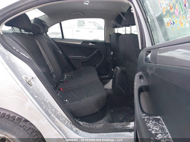 3VW2K7AJ6FM221768 Volkswagen Jetta 2.0l Trendline/2.0l Trendline+
