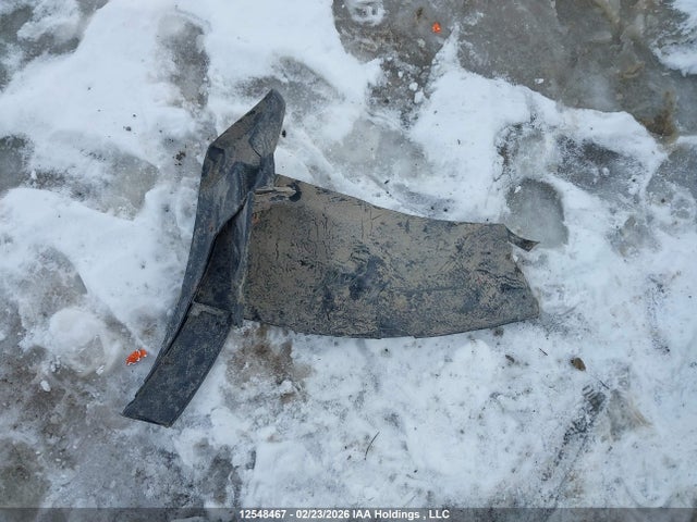 2T3ZFREV7GW246970 Toyota RAV4 LE