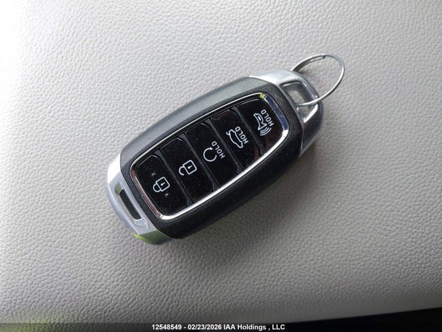 KMHLN4AG9PU498750 Hyundai Elantra Luxury Ivt With Two-tone Interior