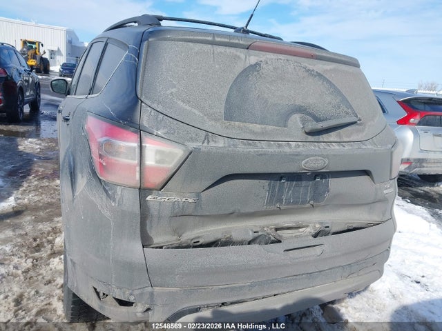 1FMCU0GD5HUA70944 Ford Escape