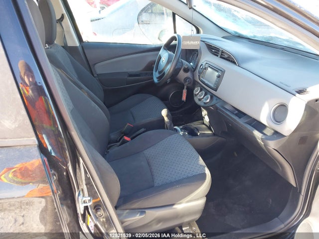 VNKKTUD31FA055482 Toyota YARIS LE