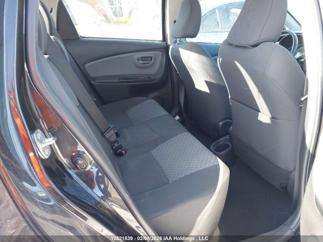 VNKKTUD31FA055482 Toyota YARIS LE