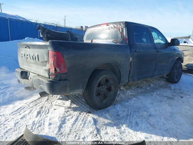 3C6RR7KT3NG301658 RAM 1500 Classic Tradesman