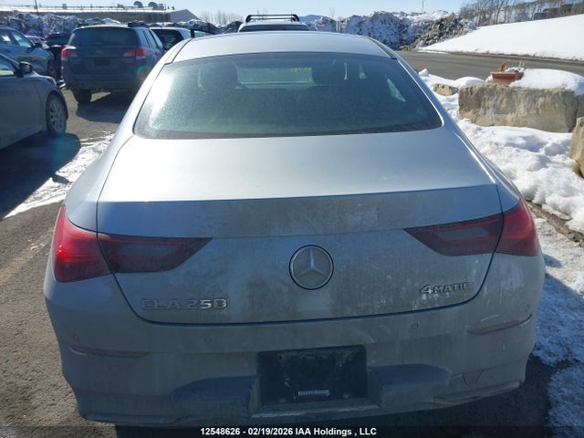 W1K5J4HB1SN520896 Mercedes-Benz CLA 250 4MATIC