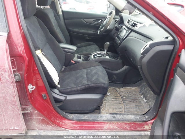 12548637 :رقم المزاد ، 5N1AT2MV8FC802201 vin ، 2015 Nissan Rogue S/sl/sv مزاد بيع